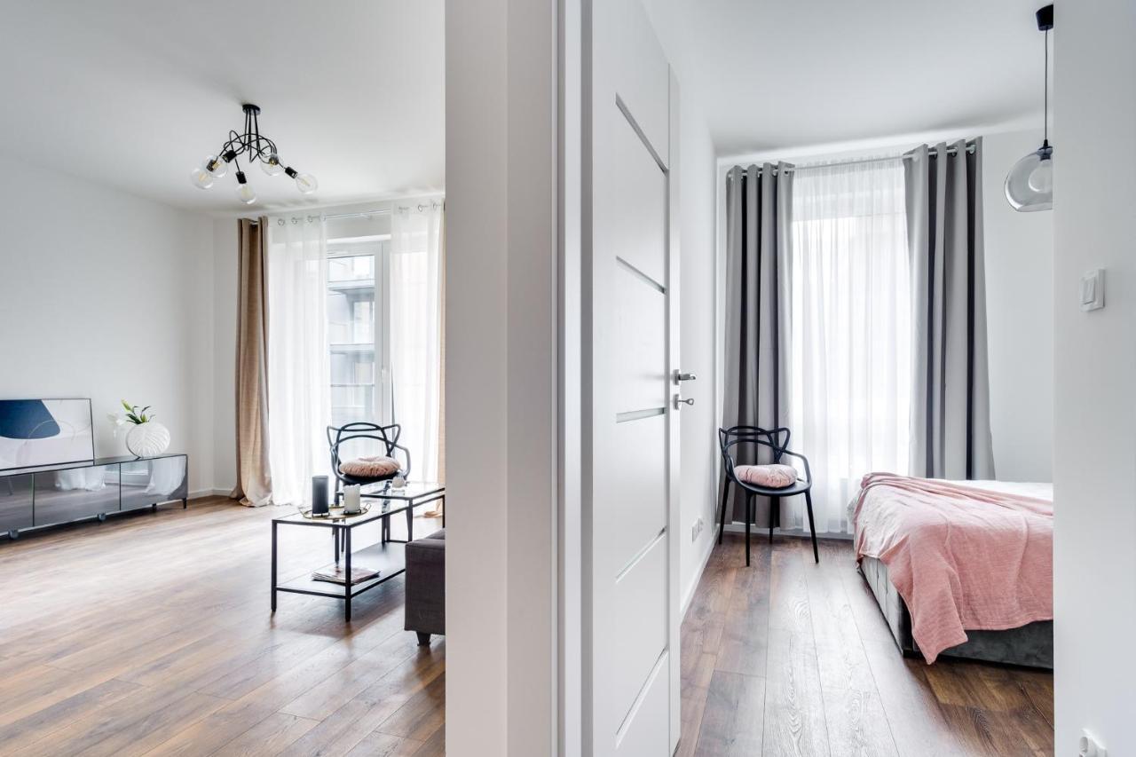 פוזנן Apartament Chwaliszewo Z Balkonem - Free Parking מראה חיצוני תמונה